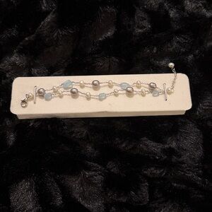 Elegant Pearl and Blue Bead Bracelet